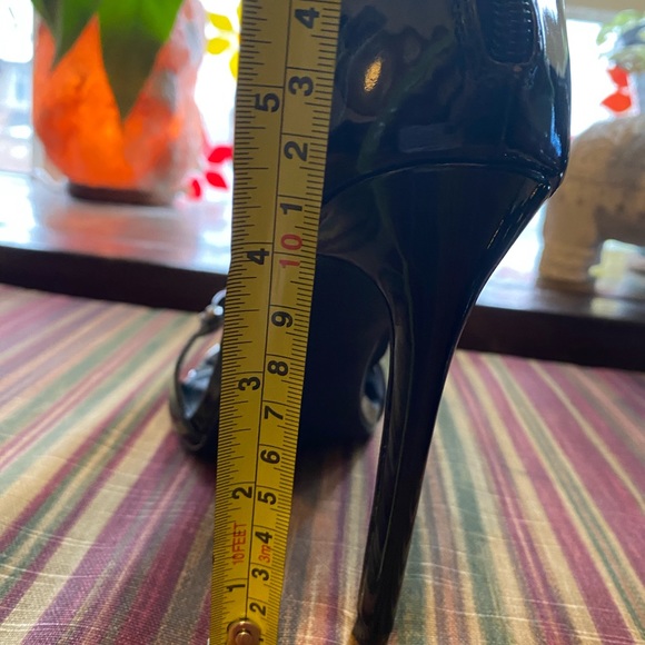 Liliana black patent strappy high heels with back zipper in great condition - Picture 6 of 8